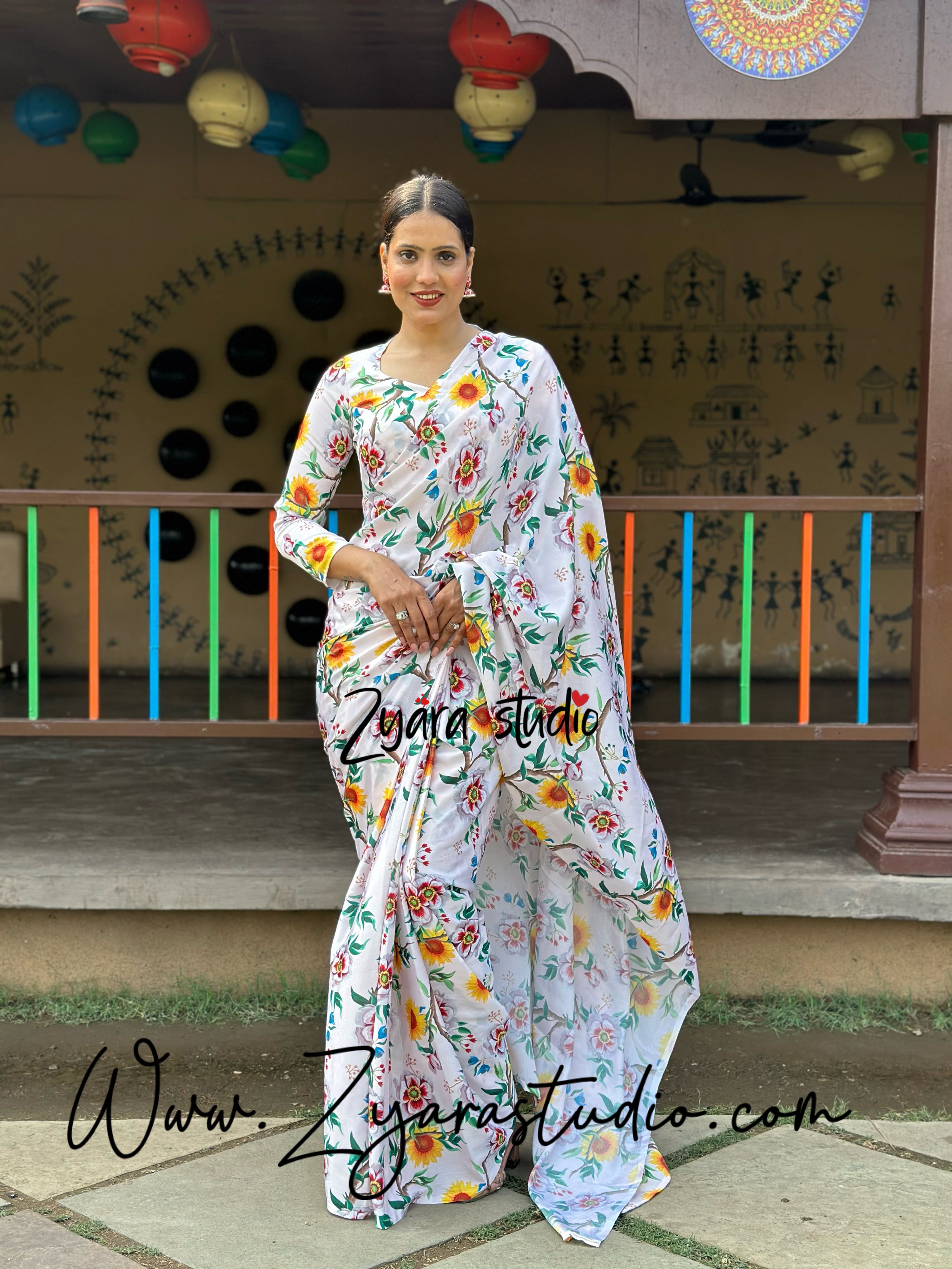 1-min ready to wear floral digital print saree with unstitch blouse. Rashmi