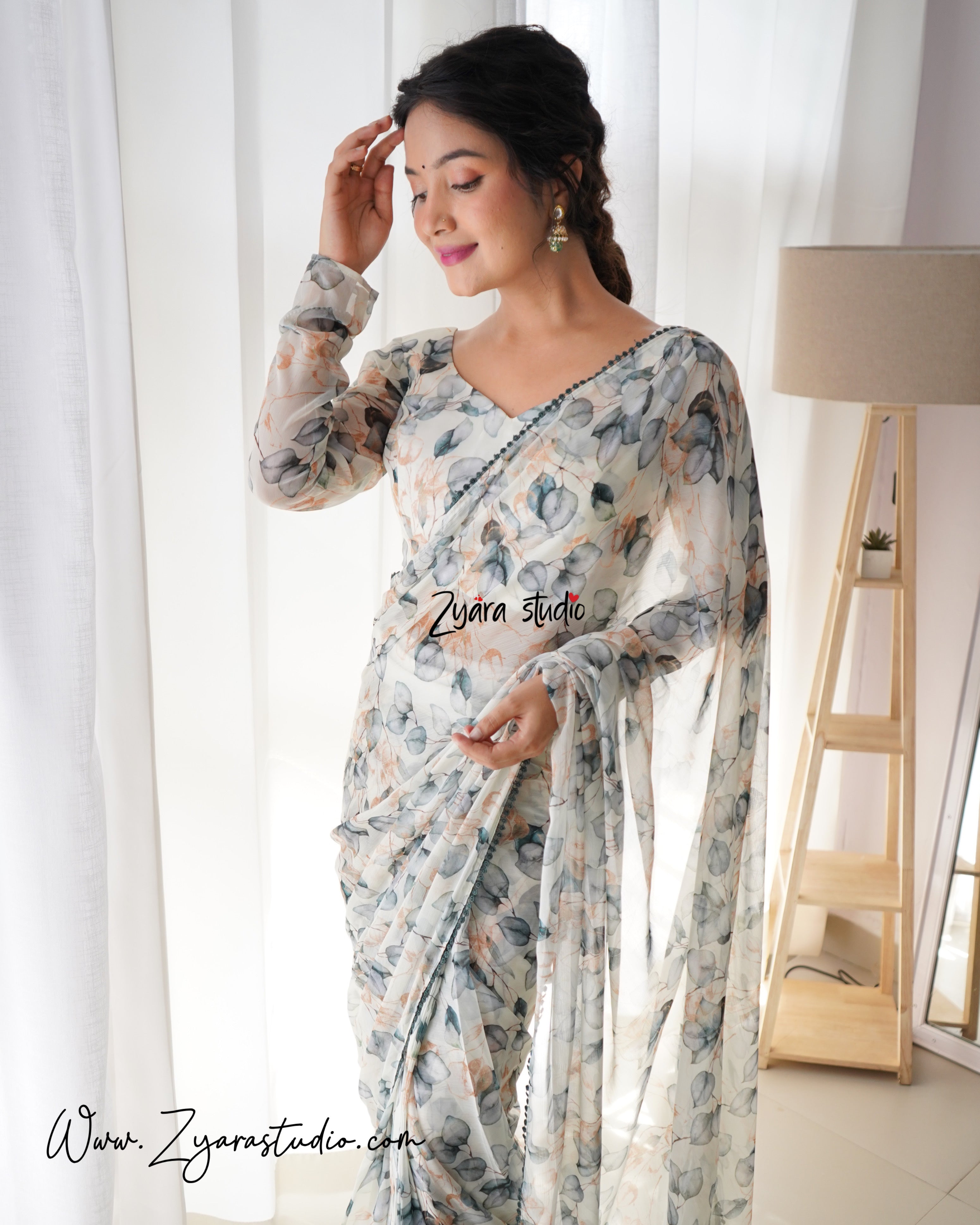 gray patti - 1 Min ready to wear fox georgette floral digital print saree with unstitch blouse. GRAY PATTI