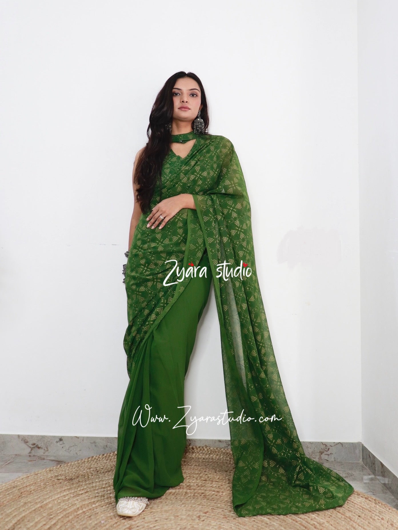 DRASHTI 1-min ready to wear fox georgette bhandhani design saree with unstitch blouse. DRASHTI BHANDHANI GREEN