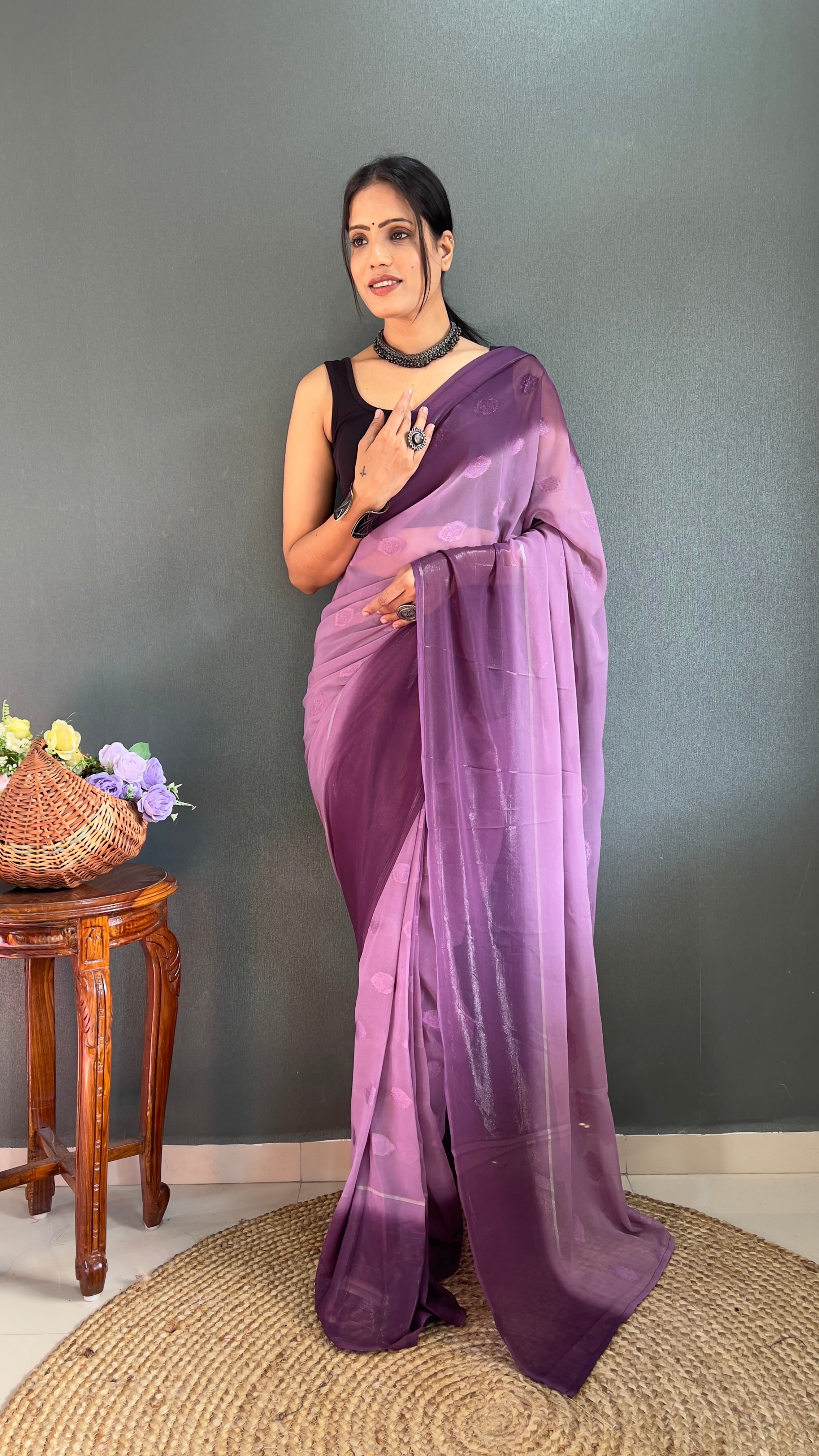 1 Min simmer butta design onion colour saree with unstiched blouse