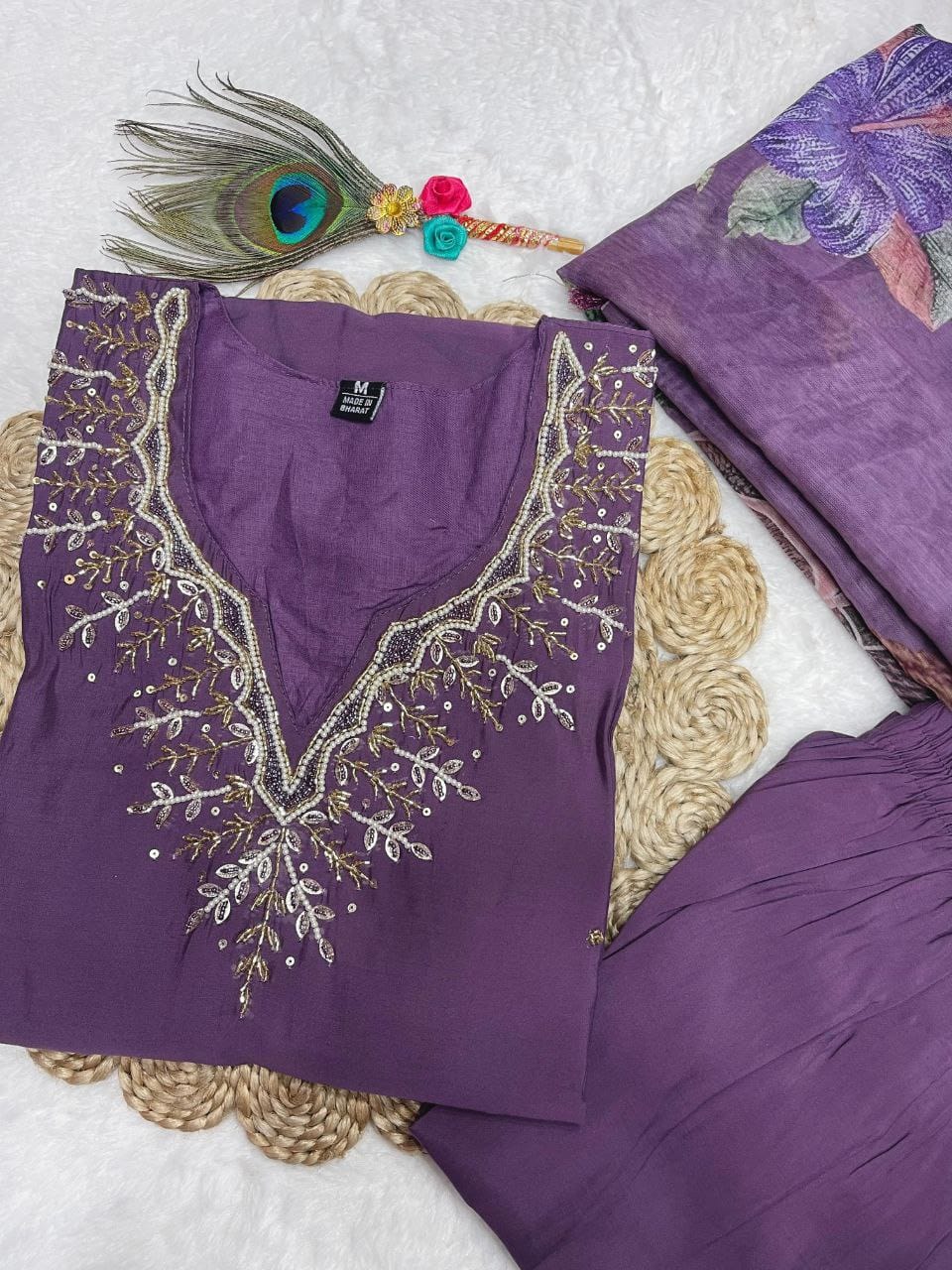 Light Purple Hand Embroidered pearl and cutdana work On The Neck kurti set zs350