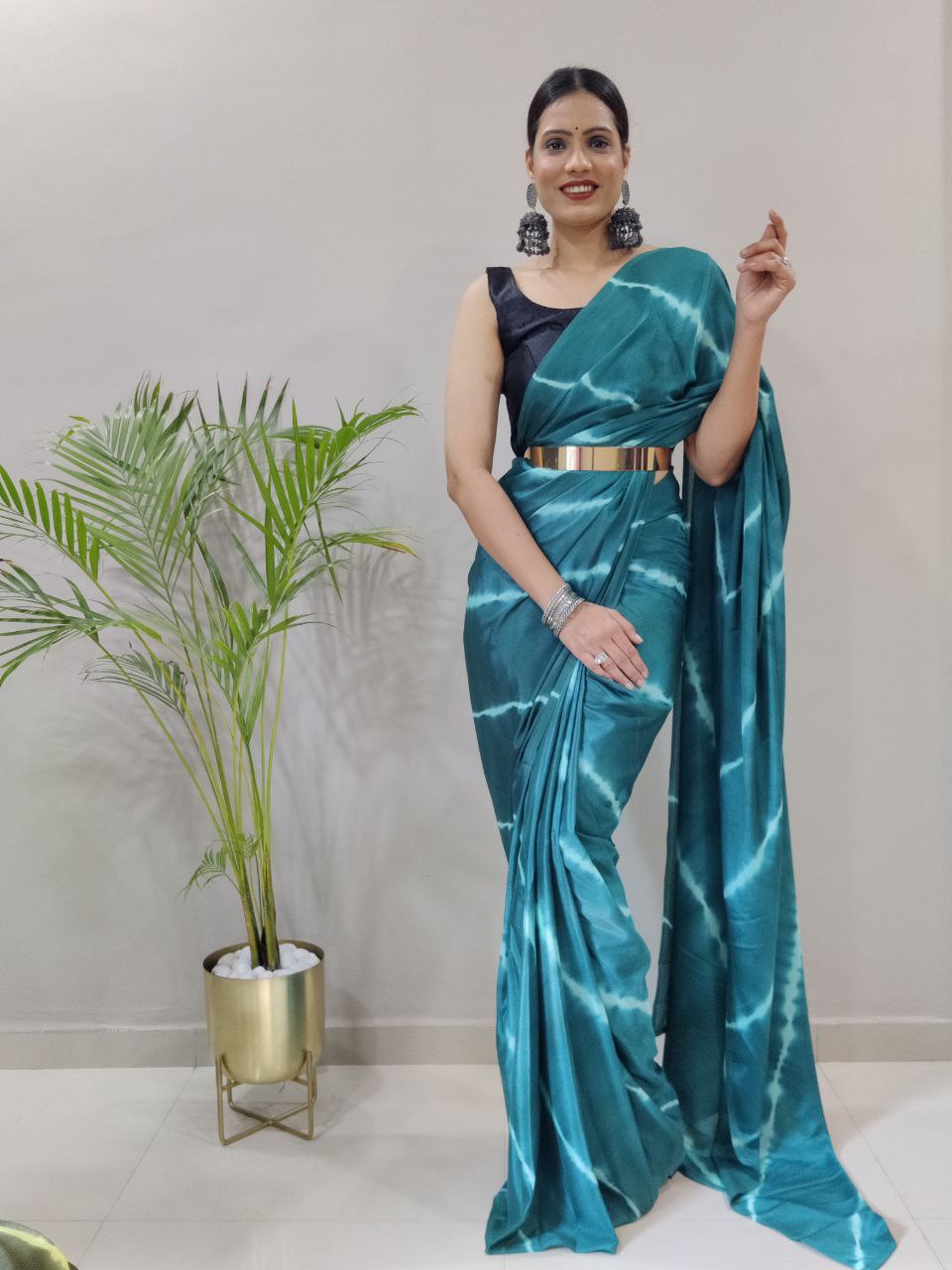 1-min ready to wear chinon leriya design saree with unstitch blouse. LERIYA RAMA