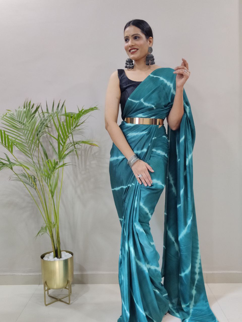 1-min ready to wear chinon leriya design saree with unstitch blouse. LERIYA RAMA