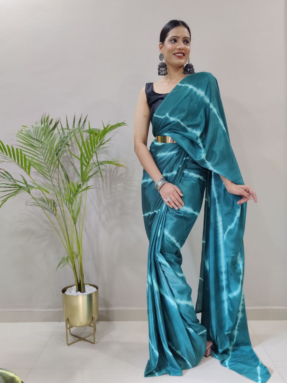 1-min ready to wear chinon leriya design saree with unstitch blouse. LERIYA RAMA