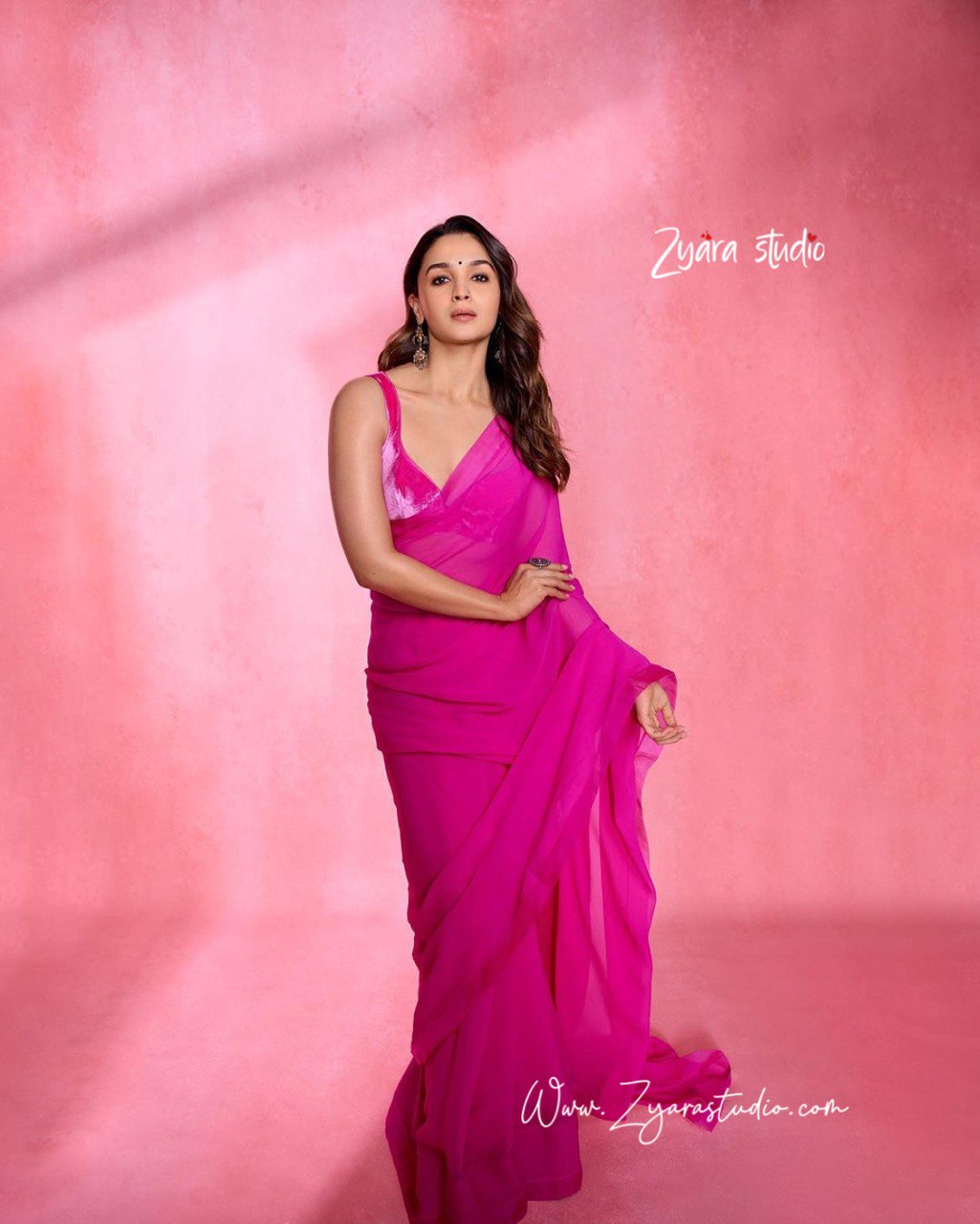 1-min ready to wear fox georgette saree with unstitch blouse.  ALIA RANI